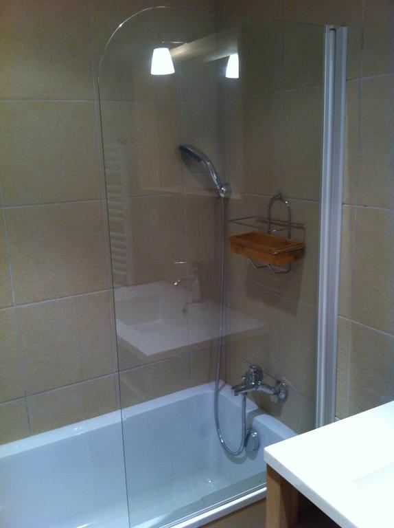 Gites Au Chant Des Marmites Saint-Lary-Soulan Kamer foto