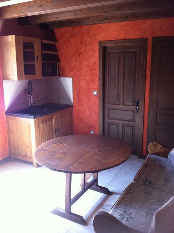 Gites Au Chant Des Marmites Saint-Lary-Soulan Kamer foto