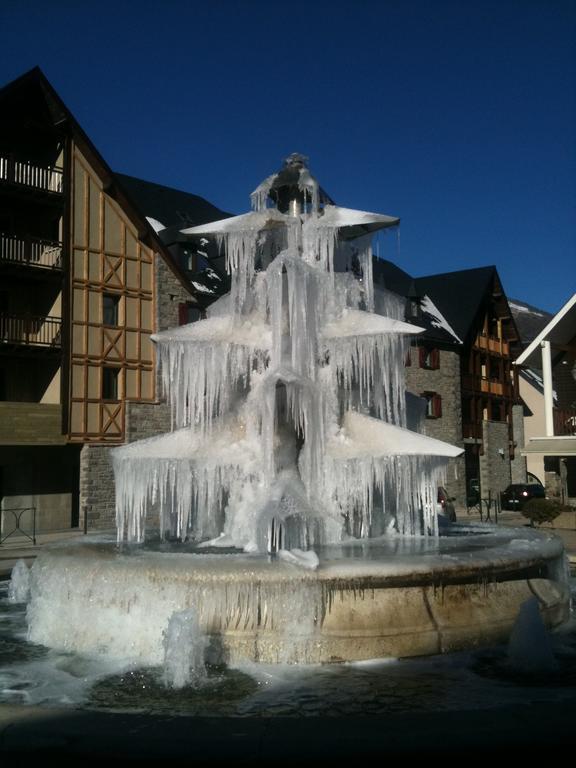 Gites Au Chant Des Marmites Saint-Lary-Soulan Buitenkant foto