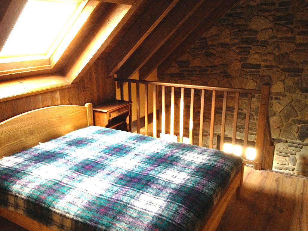Gites Au Chant Des Marmites Saint-Lary-Soulan Kamer foto