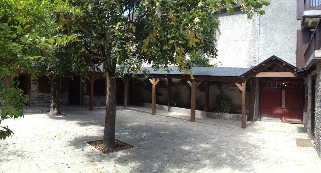 Gites Au Chant Des Marmites Saint-Lary-Soulan Buitenkant foto