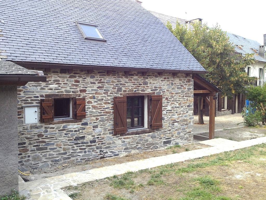 Gites Au Chant Des Marmites Saint-Lary-Soulan Buitenkant foto